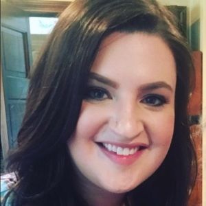 Meet your Posher, Elaine